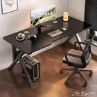 مكتب قيمنق. كمبيوتر