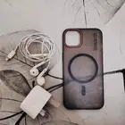 جراب ايفون 13 وسماعه ايفون 13 وراء الشاحن اصليه