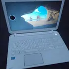 لاب توب بحاله جيده علي السوم