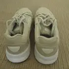 شوز اديداس مقاس 41نظيف جدا و بلوفر كحلي مقاس L وبلوفر اسود م