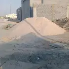 عندنا جميع مواد البناء رمل بنوعه بحص بنوعه رمل حمر