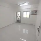 شقة 3 غرف سكنيه في عمارة عوائل نظيفه