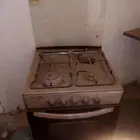 غاز نظيف اللهم انو شوية غبار عليه مانستخدمه البيع لاعلى سوم