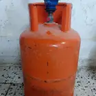 اسطوانة غاز مع المنظم