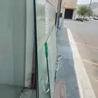 ثلاثه ابواب زجاج العرض اربعه متر الطول مترين السعر 200