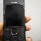ما في شاشه من قدام مكسوره كل شيء محقق شوي في رمل شوي