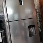 ثلاجة كبيرة للبيع