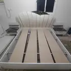 سرير غرفة نوم خشب نظيف جدا