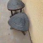 طاولة فحم للبيع مع خمسة كراسي