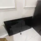 شاشة هيونداي 32 بوصة تقريبا