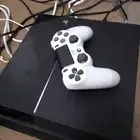 سوني فور للبيع