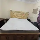 سرير مترين ب مترين مع مرتبة طبية