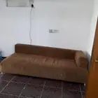 غرفة نوم للبيع مع مطبخ وكنب