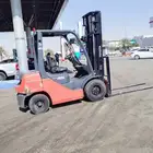 تاجير رفعات شوكية كرينات للايجار فوركلفت سكين