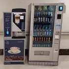 مكائن البيع الذاتيه سناك قهوه