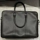 شنطة مكتب أو سفر من LOUIS VUITTON