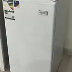 ثلاجة صغيرة
