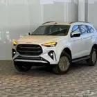 اسيوزو ام يو اكس 2025 لمتد فل كامل ماشي 1500 فقط
