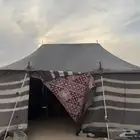بيت شعر مبطن يحتاج أوتاد فقط