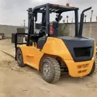 رافعه شوكيه فوركلفت سيزرلفت للايجار الشهري Forklift