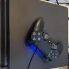 سوني فور للبيع قابل للتفاوض نضيف مع اليد