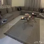 كنب غرفة الجلوس لون رمادي حرف L