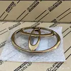 علامة شبك لاندكروزر ذهبي اصلي وكاله موديل 98 - 2002