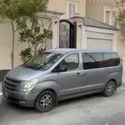 للايجار هيونداي باص H1 موديل 2013 بنزين 12 راكب
