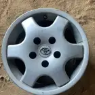 جنوط كامري للبيع 200 اربعه جديده ب كرتونها مافيه توصيل