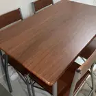 طاوله طعام