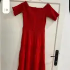 ملابس نسائية واله فشار وسماعه احذيه