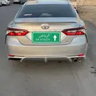 كامري سبورت 2023 رصاصي فاتح