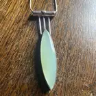 عقد قلادة (سلسال وتعليقة) من الفضة بحجر العقيق الأخضر