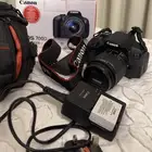 كاميرا كانون 700D للبيع