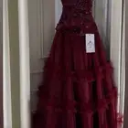 فستان جديد وغير مستخدم