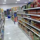 بقالة للبيع بجميع اغراضها