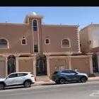 فرصة ممتازة عمارة 4 شقق حي ارامكو للبيع