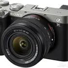 سوني a7c للبيع مع العدسه