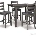 للبيع طاولة طعام جديدة