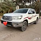 هايلوكس مدبلة 2017 قير تماتيك بنزين سيارة نظيفة شرط