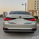 للبيع لكزس ES250 2019