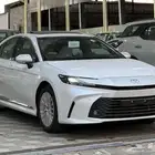 كامري 2025 بنزين LE سعودي ابيض لؤلؤي
