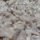 قطع من صدور دجاج الزامل