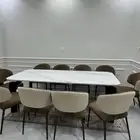 طاولة 10 كراسي