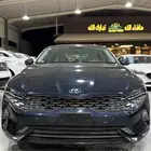 كيا K5 2021 مطور كحلي لدى معرض(عبيد الرشيدي)