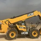 رافعه جي سي بي مرلو للايجار الشهري