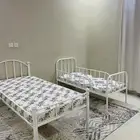 سرير اطفال وسرير نفر