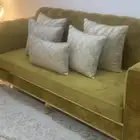 أثاث للبيع كنب جديد ومساند ظهر وطاولات قزاز وطالت تلفزون