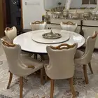 طاولة طعام