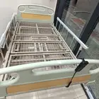 سرير طبي عريض